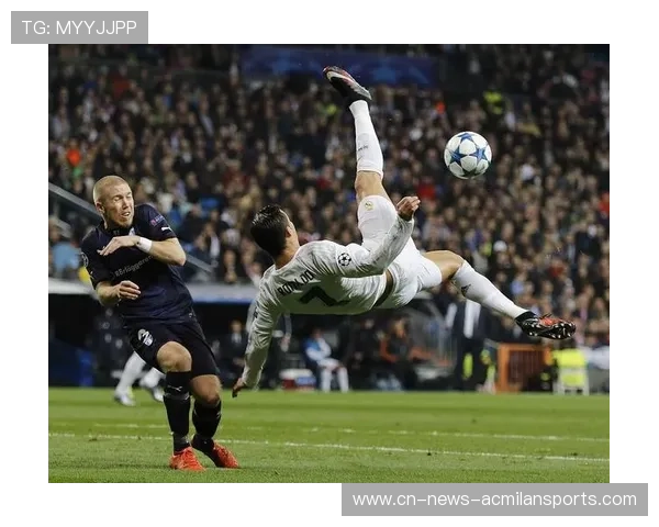 C罗被拍到在凌晨为队友做康复训练，团队责任感展露